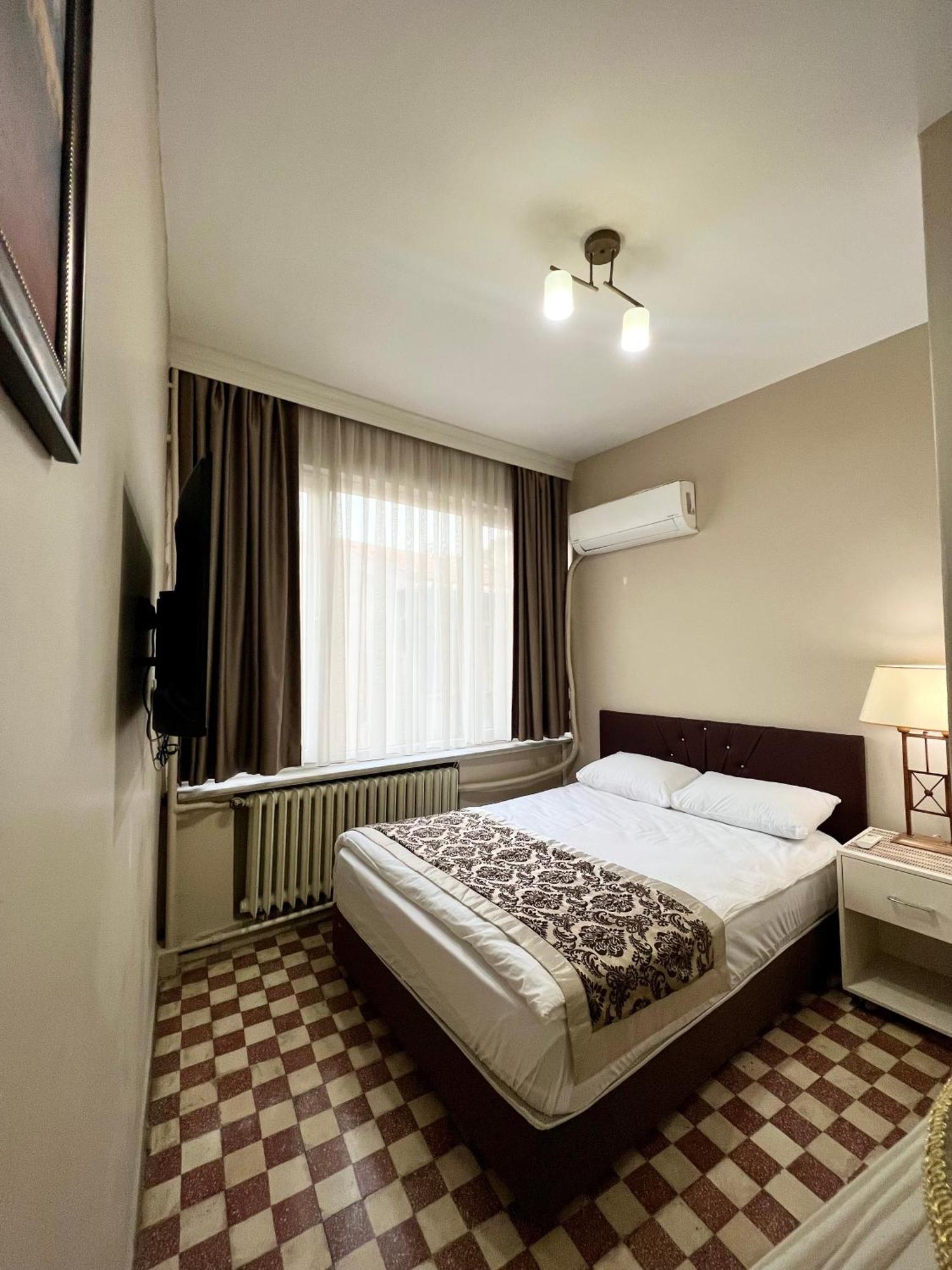 Findik Palas Otel Istanbul Bagian luar foto