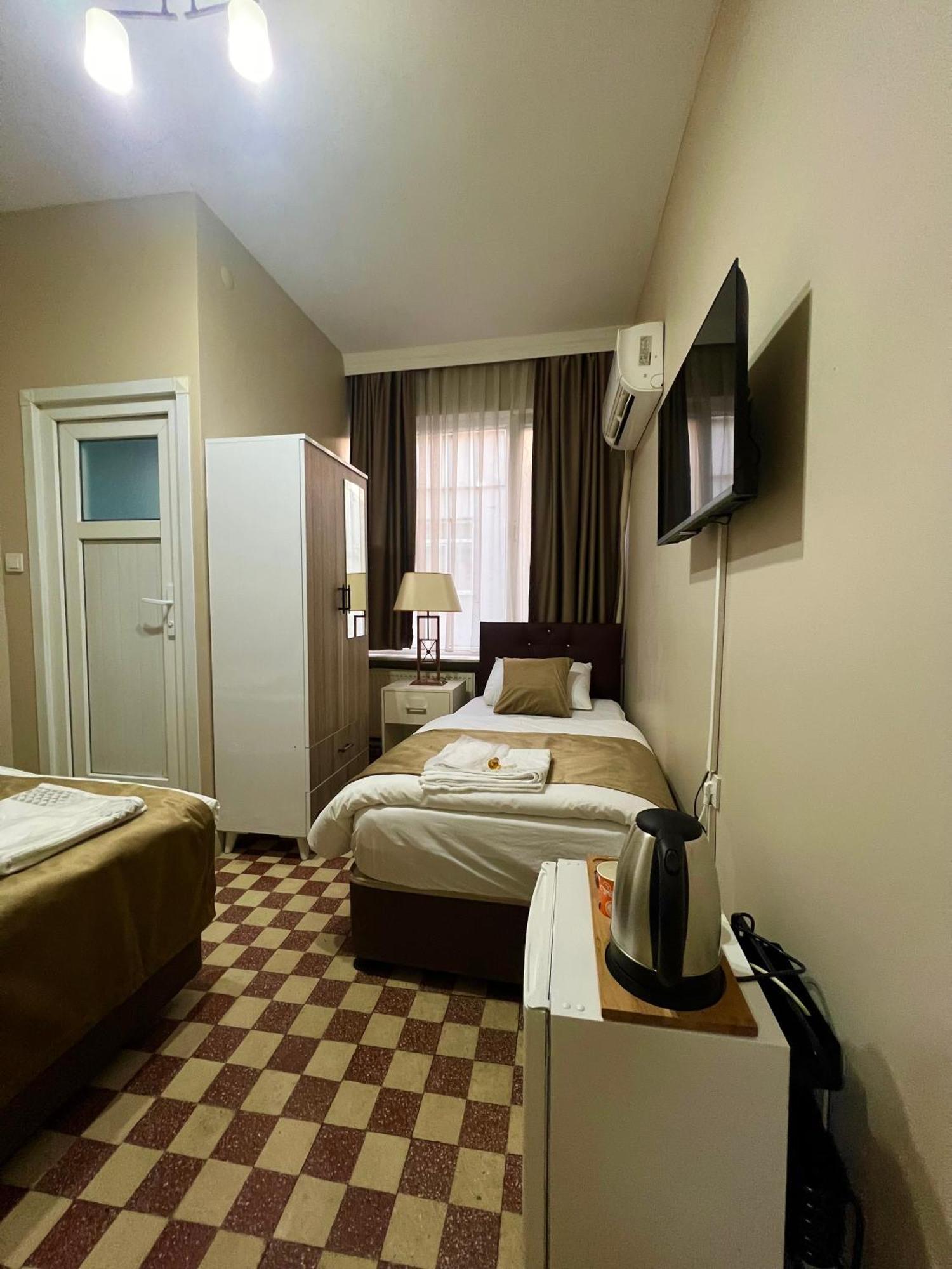 Findik Palas Otel Istanbul Bagian luar foto