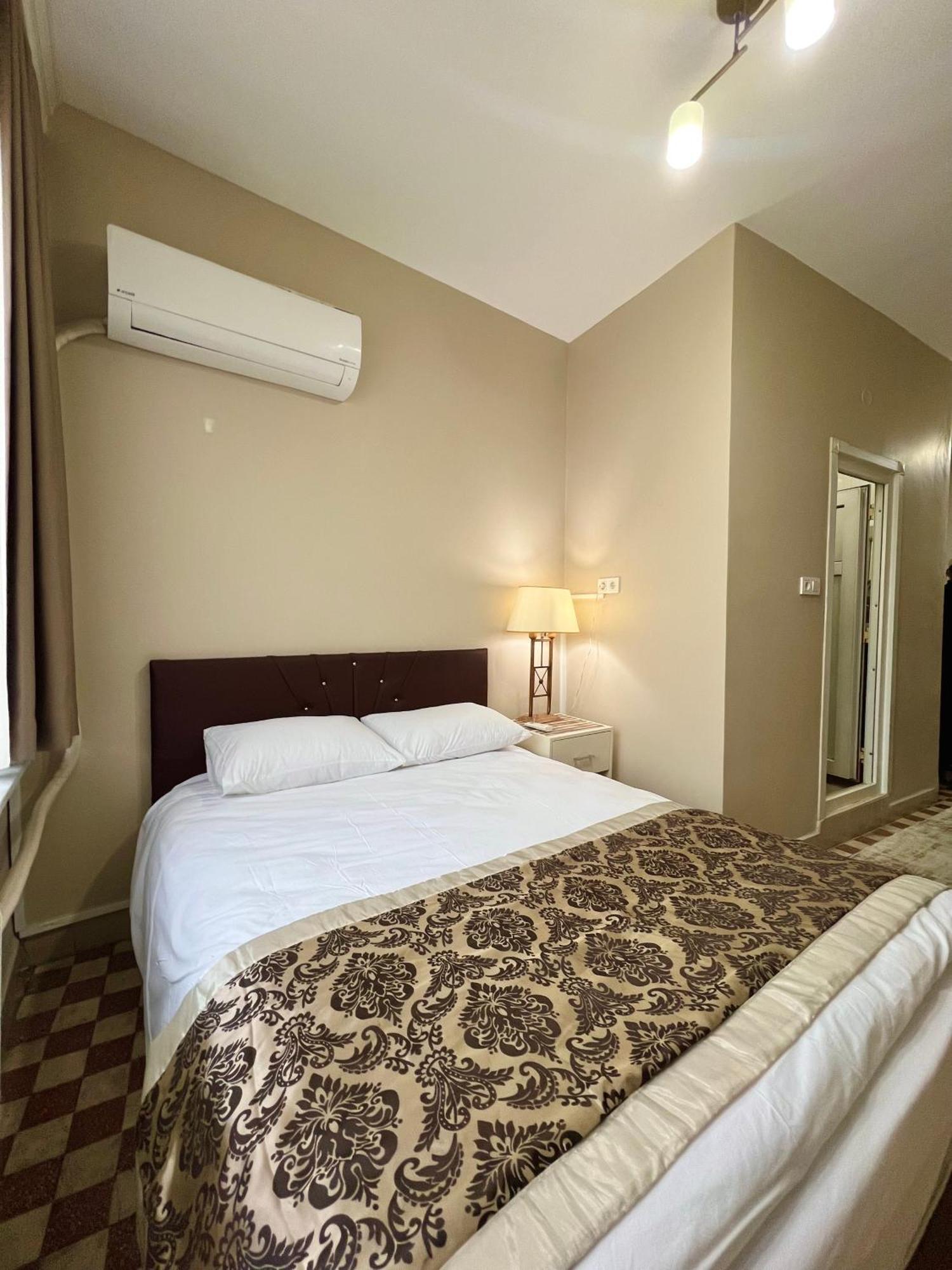 Findik Palas Otel Istanbul Bagian luar foto