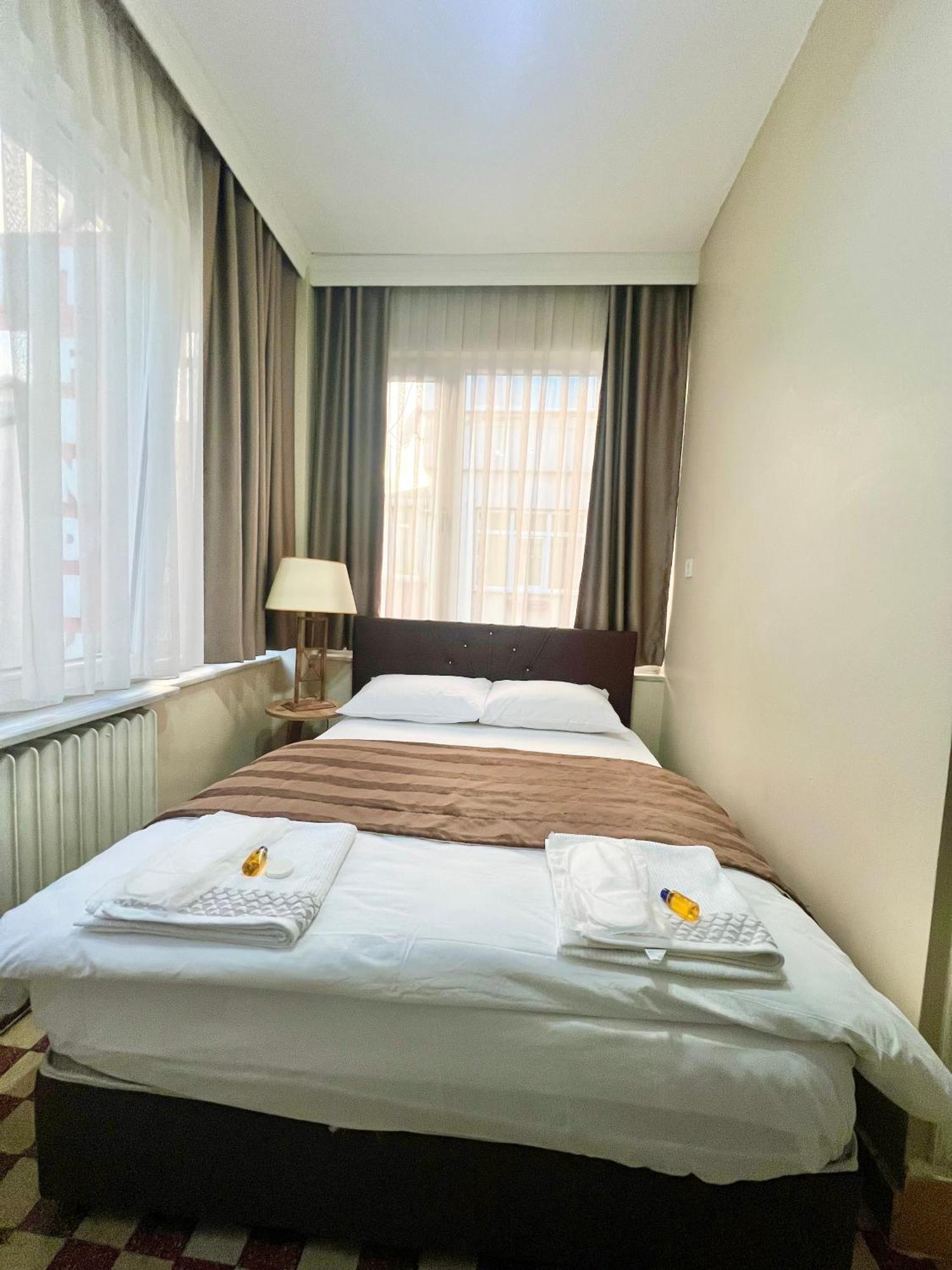 Findik Palas Otel Istanbul Bagian luar foto
