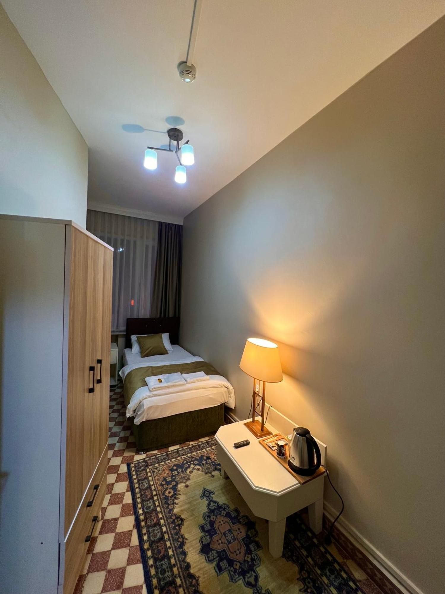 Findik Palas Otel Istanbul Bagian luar foto